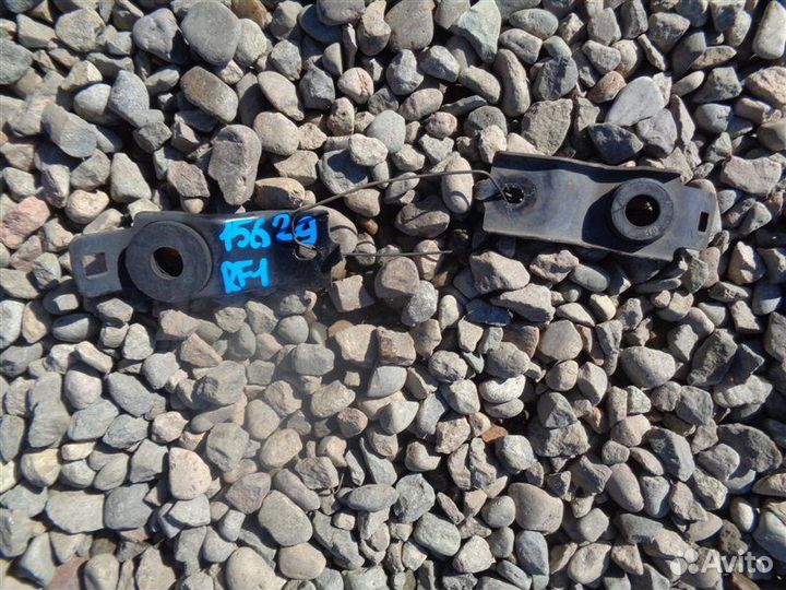 Крепление радиатора Honda Stepwgn RF1 B20B