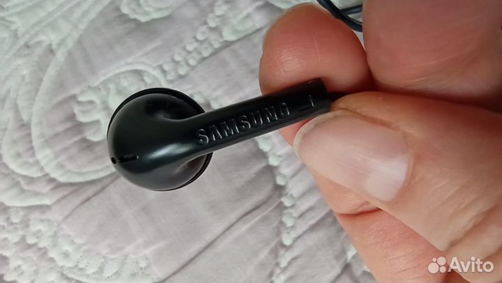 Наушники Samsung