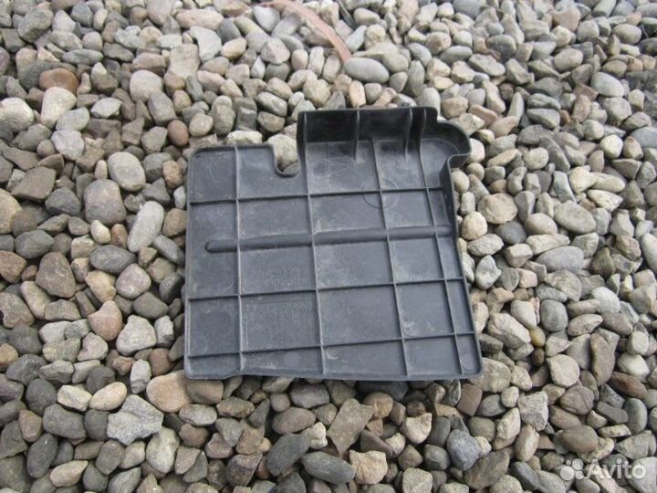 Дефлектор радиатора Toyota Allion ZRT260 2ZR-FE