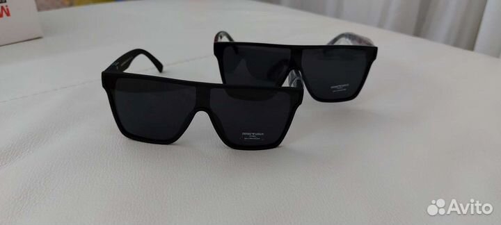Солнцезащитные очки Emporio Armani антиблик