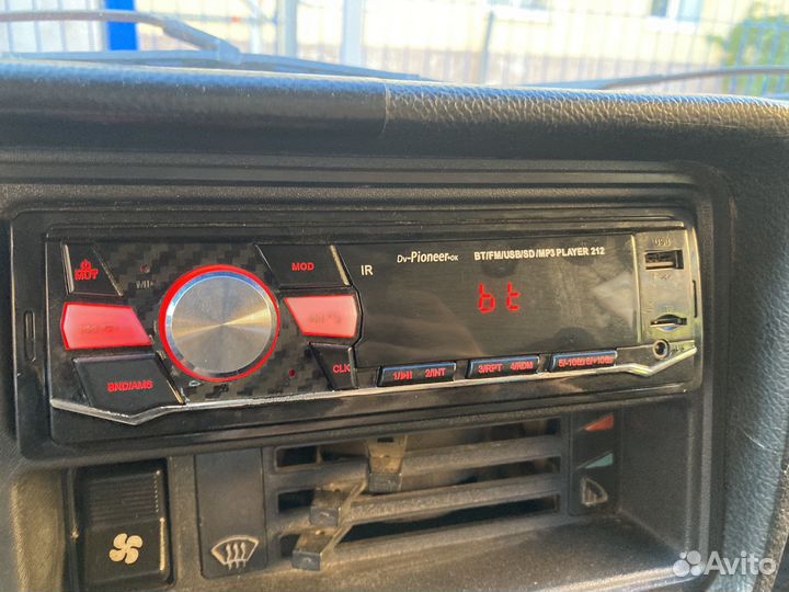 Магнитола в авто