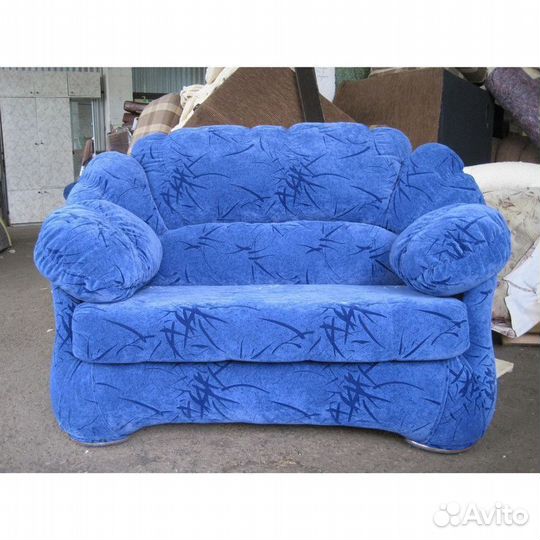 Перетяжка и замена обивки стульев / банкеток