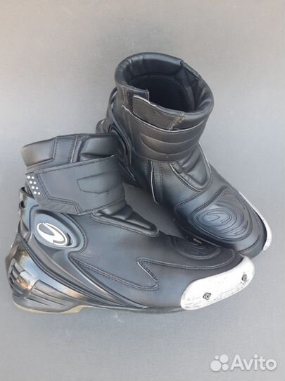 Мотоботы оригинальные размер 40-41
