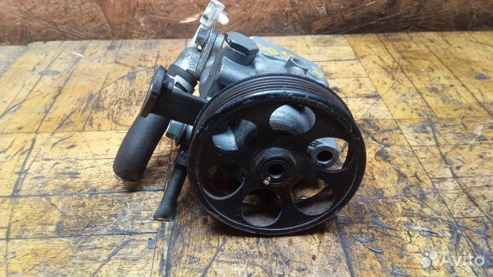 Насос гидроусилителя Subaru Forester S10
