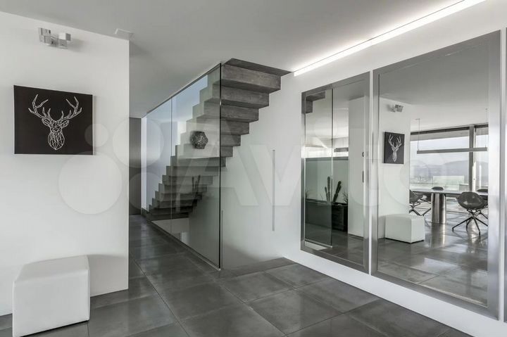 Коттедж 210 м² на участке 10 сот.