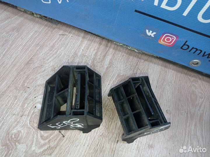 Крепление кассеты радиатора на BMW 5 Е60