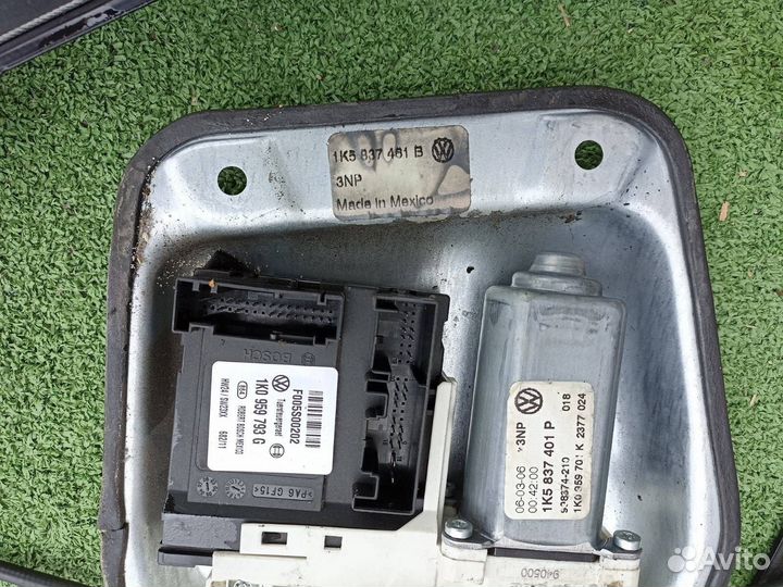 Стеклоподъемник передний левый Volkswagen Jetta