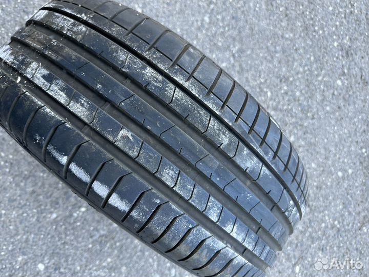 Pirelli P Zero 245/40 R19 98Y