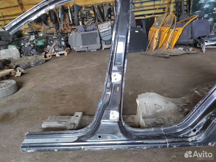 Крыло заднее левое Renault Sandero 1.6