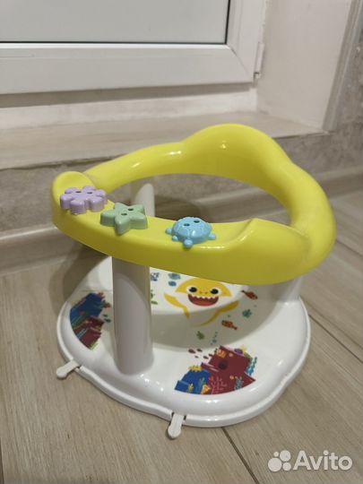 Стульчик для купания в ванной