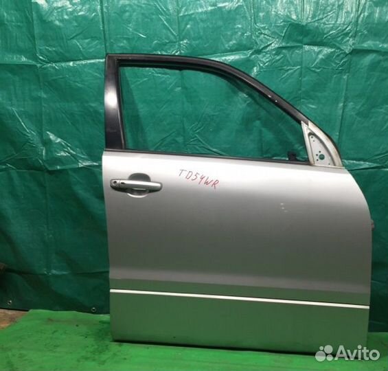 Дверь Suzuki Grand Vitara передняя правая