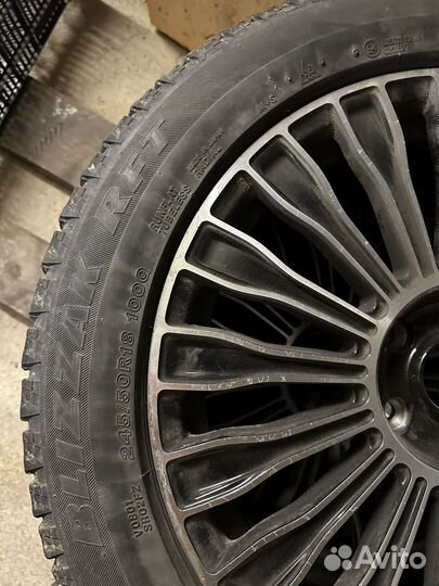 Bridgestone Blizzak Ice 245/50 R18