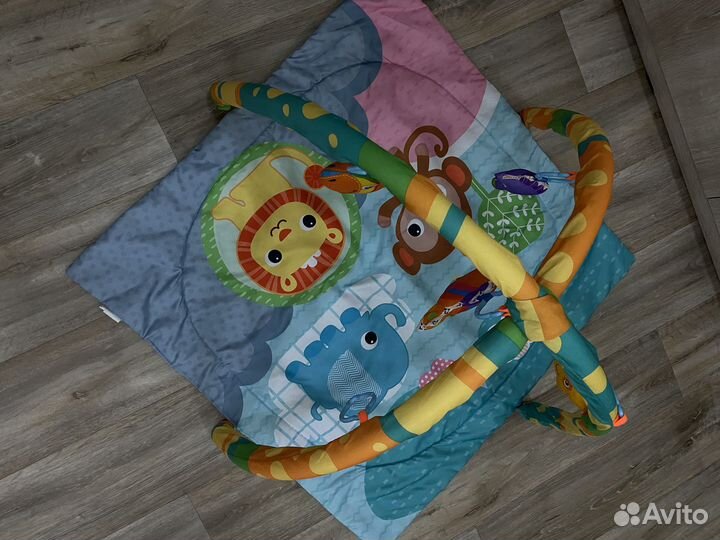 Развивающий коврик