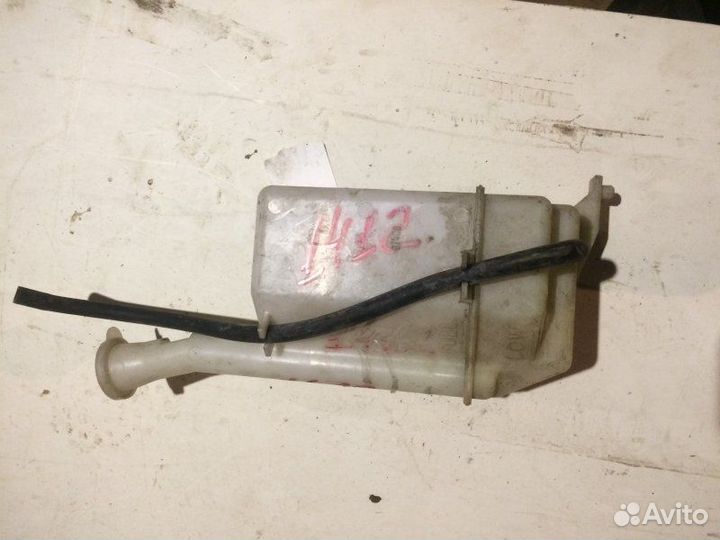 Бачок расширительный Mazda Demio DW 1999 - 2002