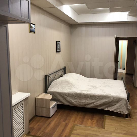 3-к. квартира, 125 м², 1/2 эт.