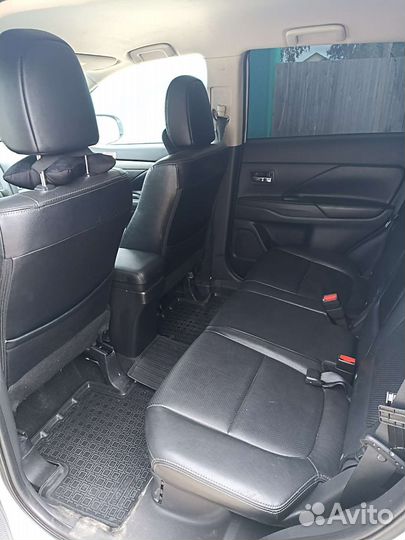 Mitsubishi Outlander 2.4 CVT, 2013, 196 050 км