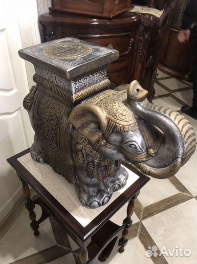 Слон подставка