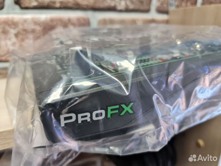 Mackie ProFX6v3 пульт микшерный