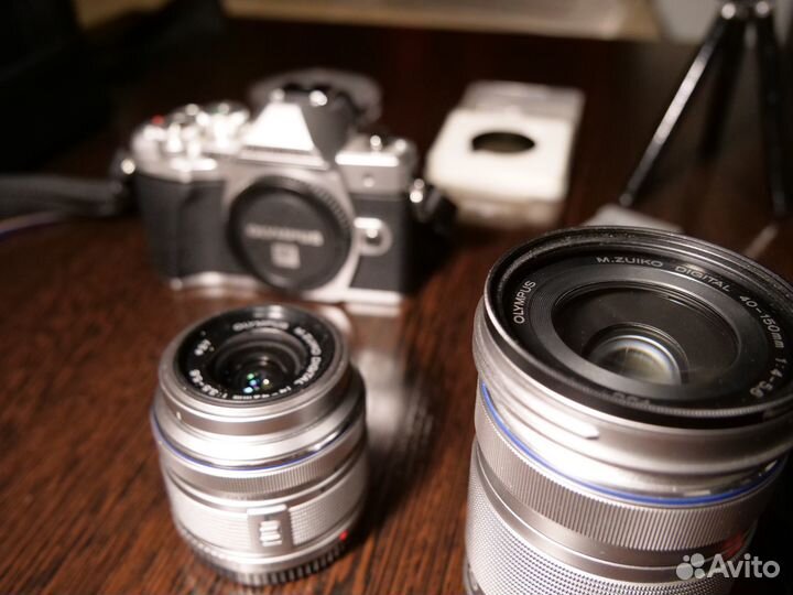 Olympus OM-D E-M10 Mark III tavel kit