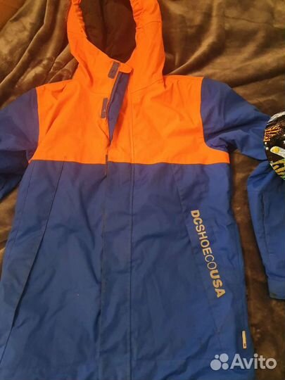 Горнолыжный комбинезон, шлем и очки Quiksilver