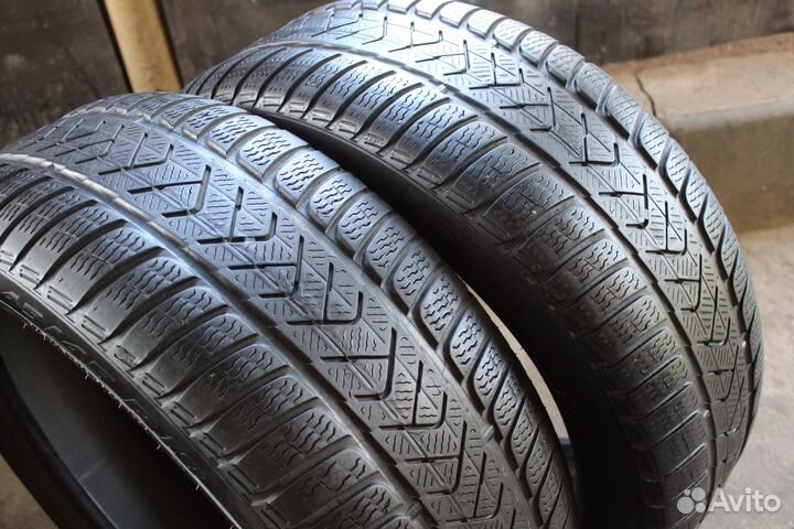 Pirelli Winter Sottozero 3 245/45 R19 102V