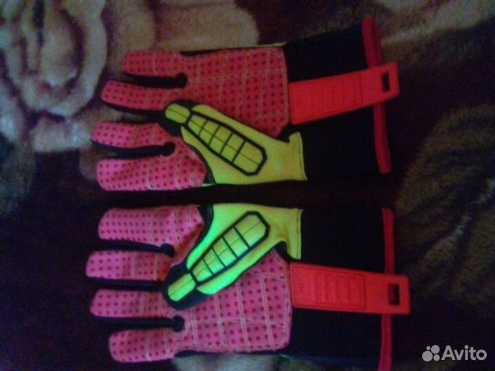 Перчатки новые