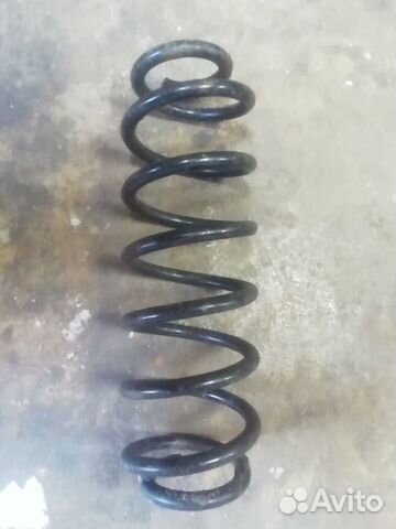 Пружина задняя