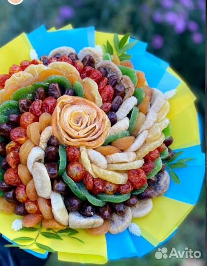 Съедобные букеты из сухофруктов