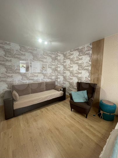 1-к. квартира, 42 м², 1/4 эт.