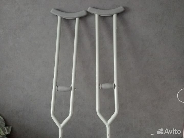 Костыли подмышечные 10022 для людей до 200 кг