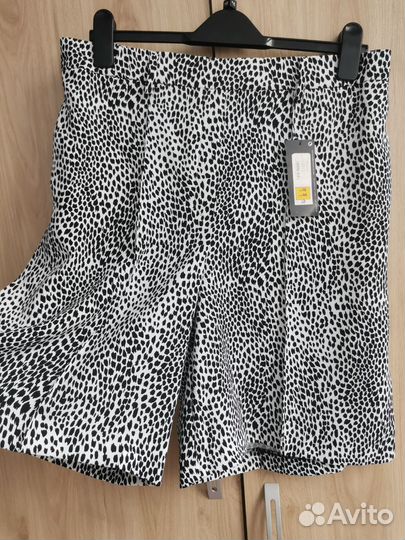Шорты бермуды Marks & Spencer р. 54-56