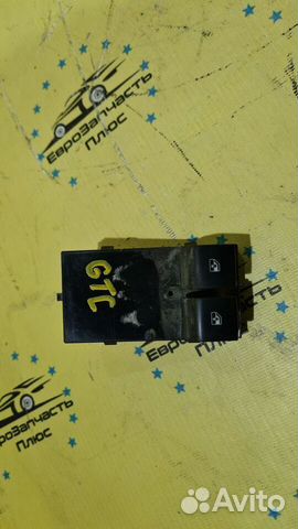 Блок управления стеклоподъемником Opel Astra J GTC