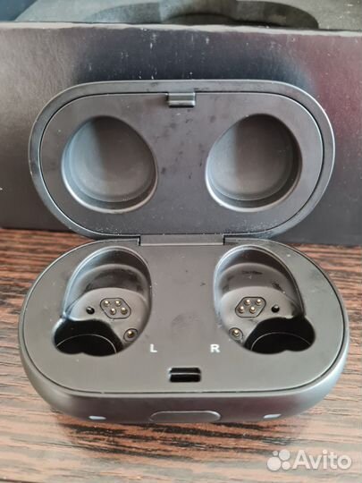 Наушники samsung gear iconx