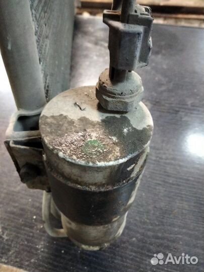 Радиатор кондиционера Nissan Wingroad QG15DE 1999