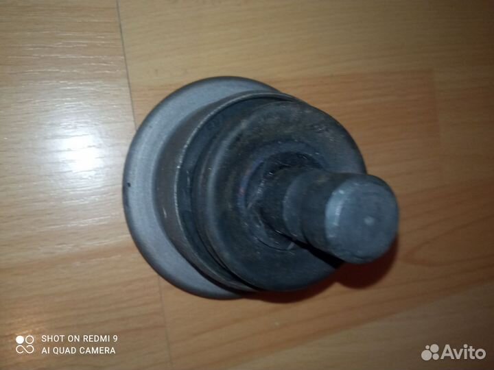 Опора шаровая зад верх jeep cherokee 01-07