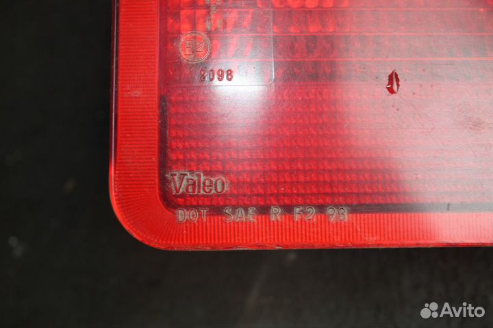 Фонарь задний внутренний правый Land Rover