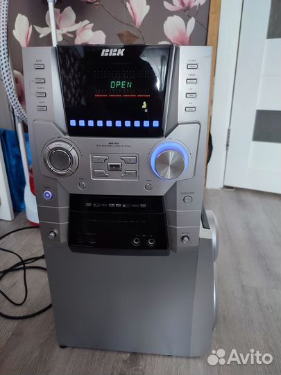 Музыкальный центр