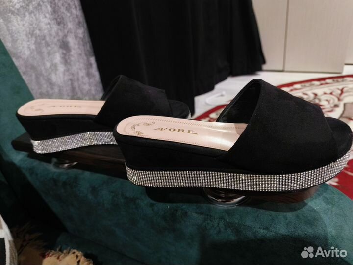 Шлёпки женские