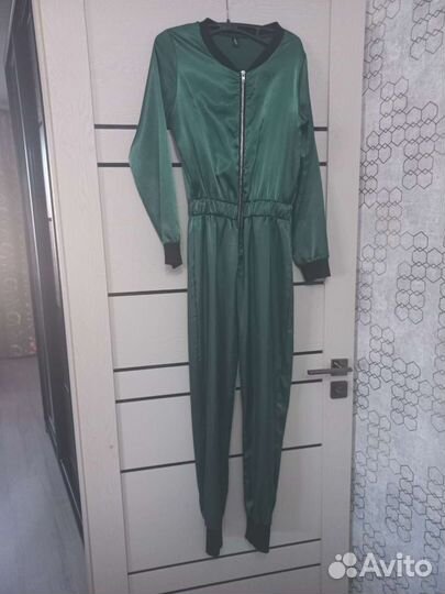 Комбинезон женский