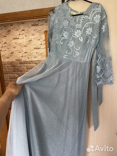 Платье на выпускной вечернее