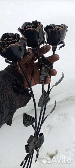 Кованые розы