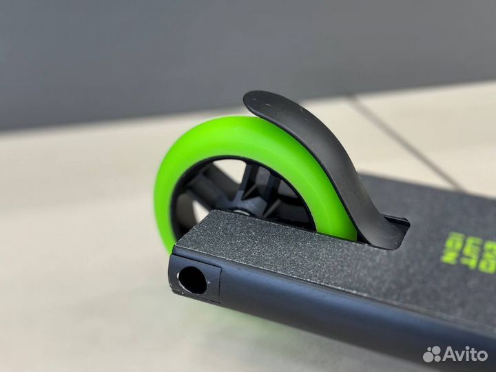 Трюковой самокат Tech Team