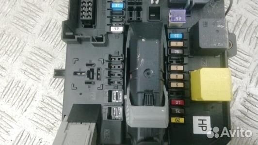 Блок предохранителей opel astra H (PEA04M301)