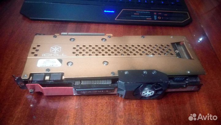 Gtx 1070 8GB 256 bit iChill X3