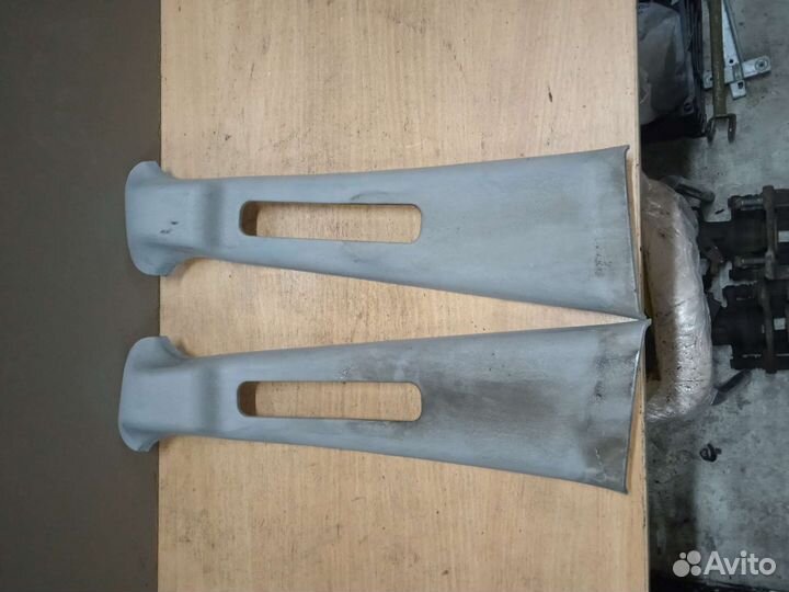 Накладка центральной стойки L\R Mitsubishi carisma