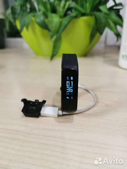 Фитнес браслет huawei band 3