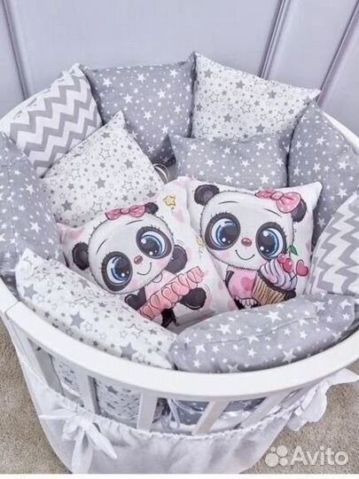 Бортик в кроватку с одеялом новые