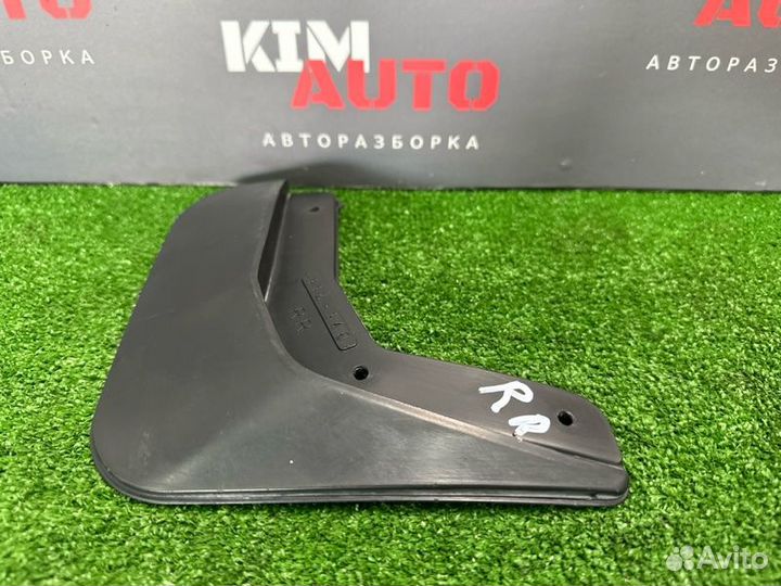 Брызговик задний правый Kia Rio X 1.6 G4FG 2021