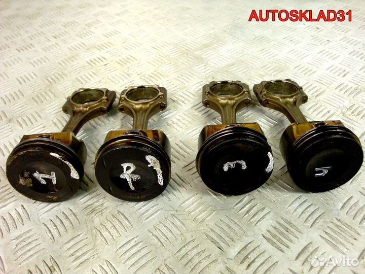 Поршни в сборе с шатунами Audi A4 B7 2.0 BUL tfsi