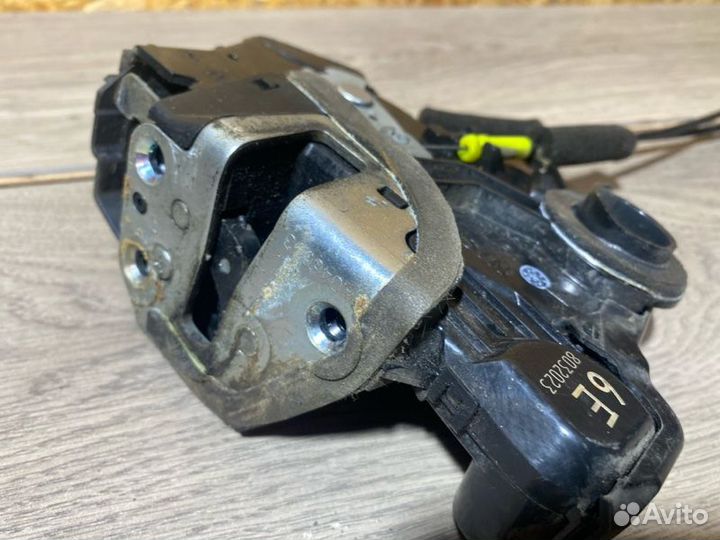 Замок двери передний правый Toyota Camry V40 2.4